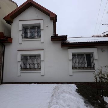 Кримська вул., 81