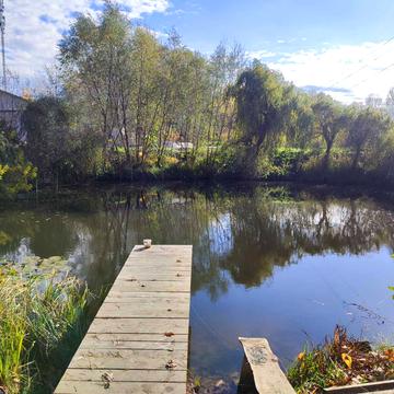 Набережна вул., 32а