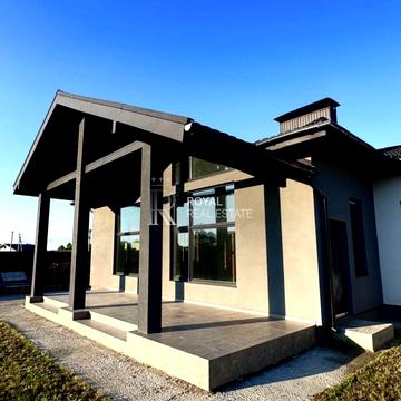 Деснянська вул., 48