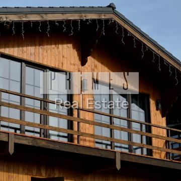 Вячеслава Чорновола вул., 2