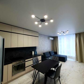 Всеволода Змієнка вул., 19