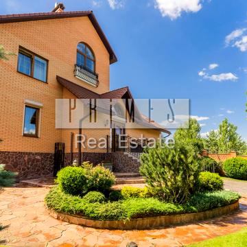 Інженерна вул., 14