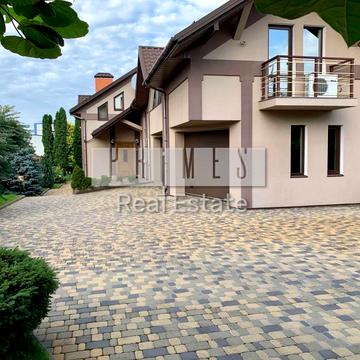 Київська вул.