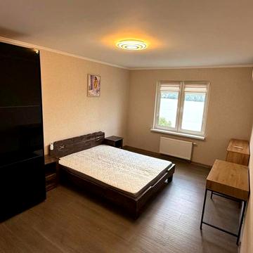 Ревуцького вул., 54