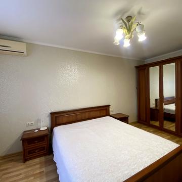 Бакинська вул., 37-Г