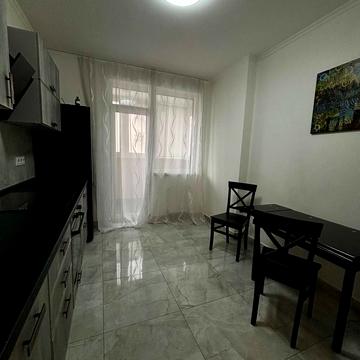 Андрія Аболмасова вул. (Панельна), 4