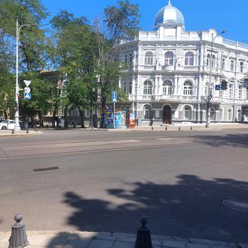 Софіївська вул., 15