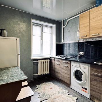 Металургів просп., 25