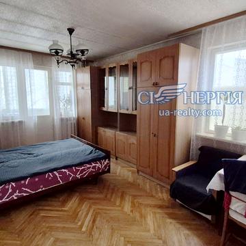 Васильченка вул., 6