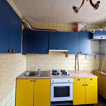 Героїв просп., 32