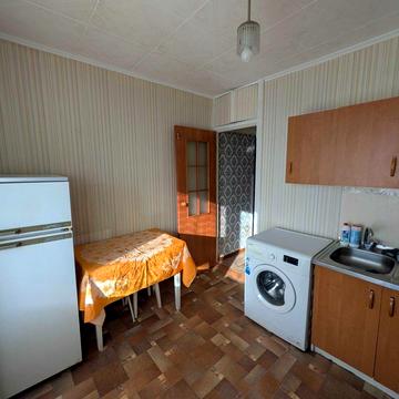 Академіка Шалімова вул. (Героїв Севастополя), 33