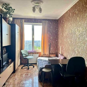 Клавдіївська вул., 40-Д