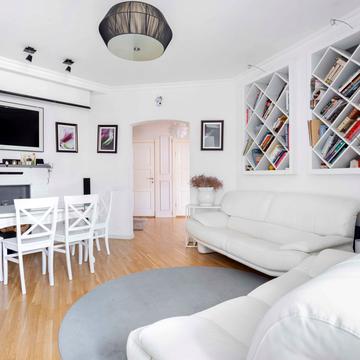 Сімї Кульженків вул. (Петра Дегтяренка), 33