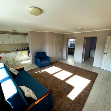 1 Травня вул., 13