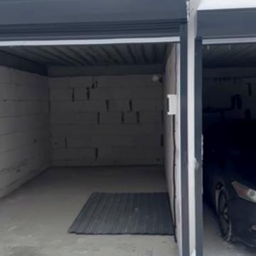 Миколи Сингаївського вул. (Ново-Оскольська), 14