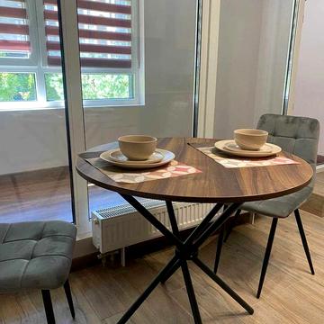 Братів Шеметів вул., 10/8