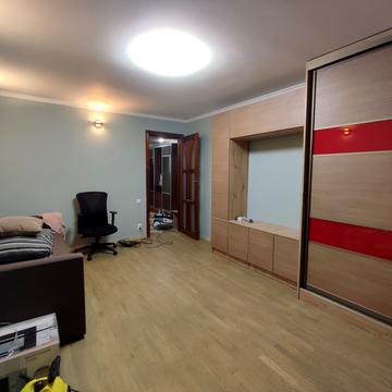 Гетьмана Івана Мазепи вул. (Топольна), 3