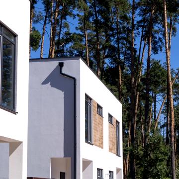 Полтавська вул.