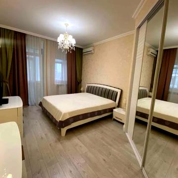 Лесі Українки бульв., 7-А