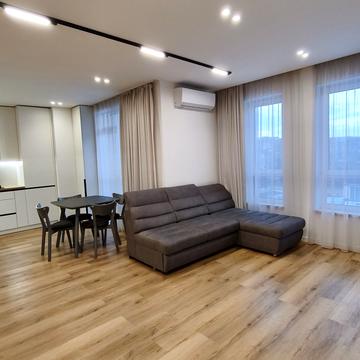 Пекарська вул., 30