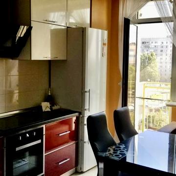 Перлинна вул., 3