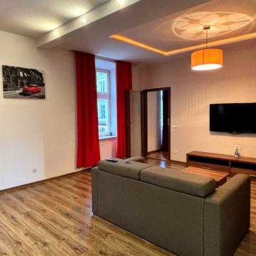 Братів Рогатинців вул., 4