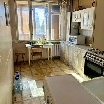 Лесі Українки бульв., 30-А