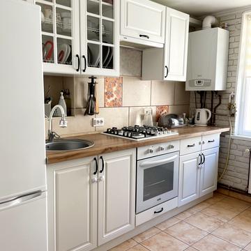 Братів Руснаків вул., 18