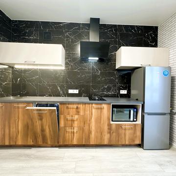 Щаслива вул., (Будинок 14/4)