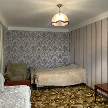 Парамонова вул., 19