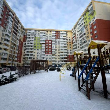 Гвардійців-Широнінців вул., 74-Б