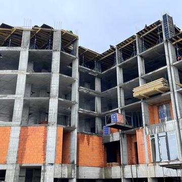 Бережанська вул., (Будинок)