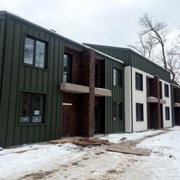 Варшавська вул.