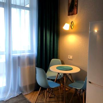 Європейського Союзу просп. (Правди), 41-Г