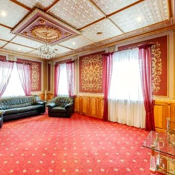 Центральна вул.