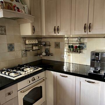 Соборна вул. ()