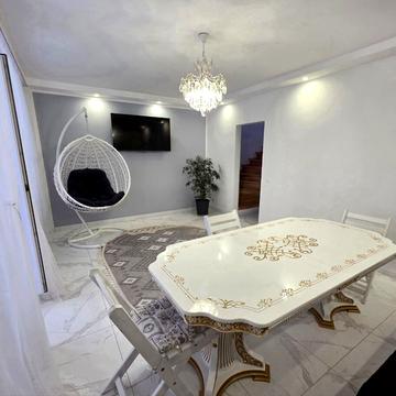 Станіслава Людкевича вул., 8