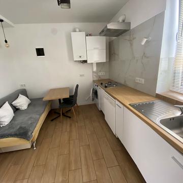 Гайдамацька вул., 3