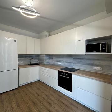 Михайла Максимовича вул. (Онуфрія Трутенка), 24-Б