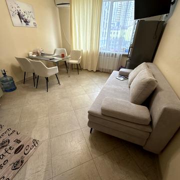 Голосіївський просп. (40-річчя Жовтня), 30-Б