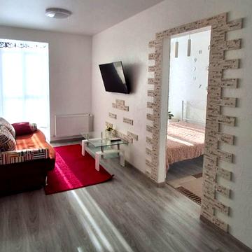 Набережна Перемоги вул., 42