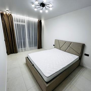 Дениса Січинського вул., (Будинок 2)