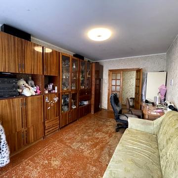 Варненська вул., 23