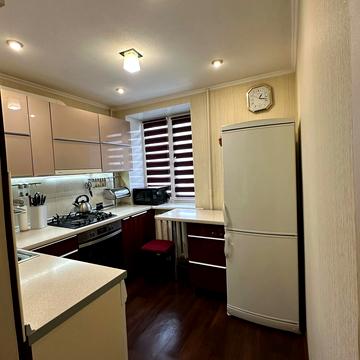 Ново-Баварський просп. (Ілліча), 103