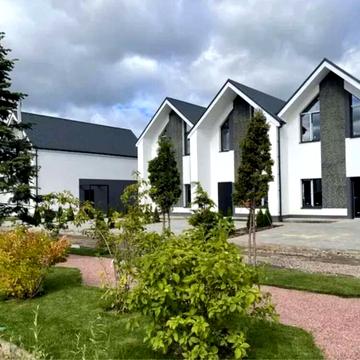 Польова вул., 7Б