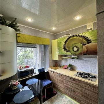 Мистецтв вул. (Червонопрапорна), 7/9