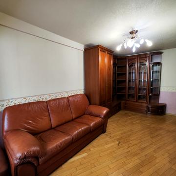 Миколи Міхновського бульв. (Дружби народів), 8-А