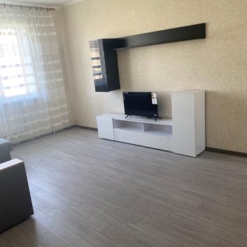 Червоної Калини просп. (Володимира Маяковського), 81-Б