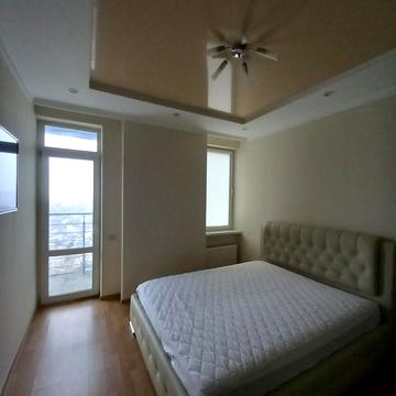 Петропавлівська вул., (Будинок)