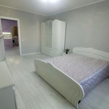 Юлії Здановської вул. (Ломоносова), 85